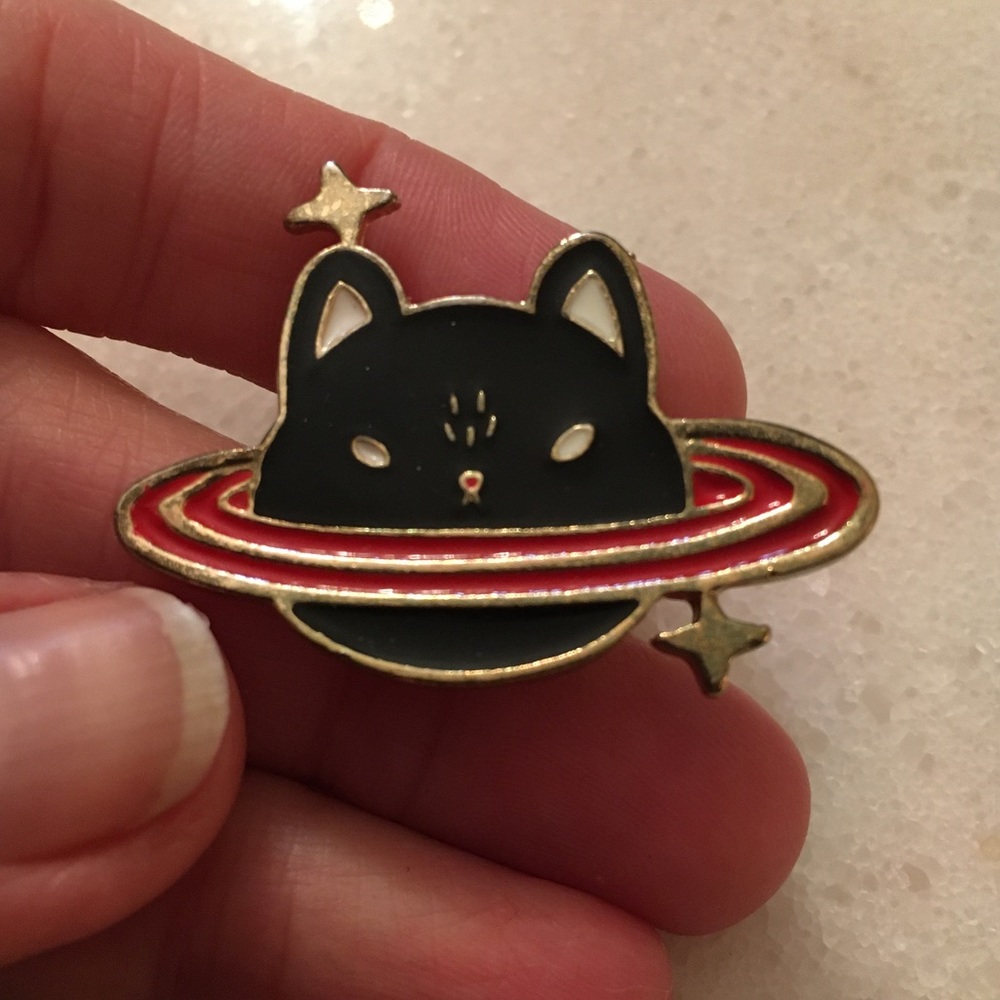 Space Cat enamel pin! 🐈‍⬛ 🌟
